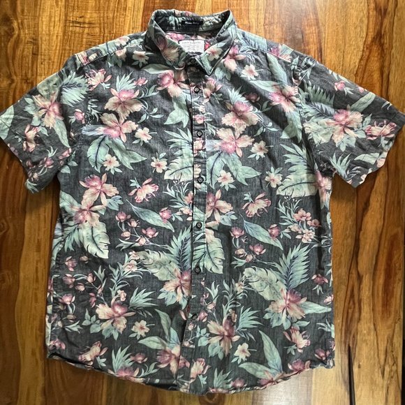 Muted Floral SUmmer Short Sleeve 100% Cotton [Cactus for Denim & Flower] - Picture 2 of 8